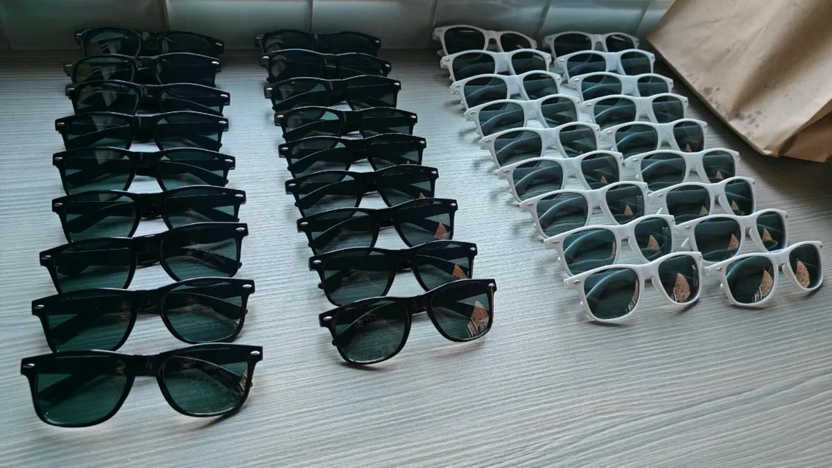 Wedding Favour Sunglasses 36 (unused) - Image 3