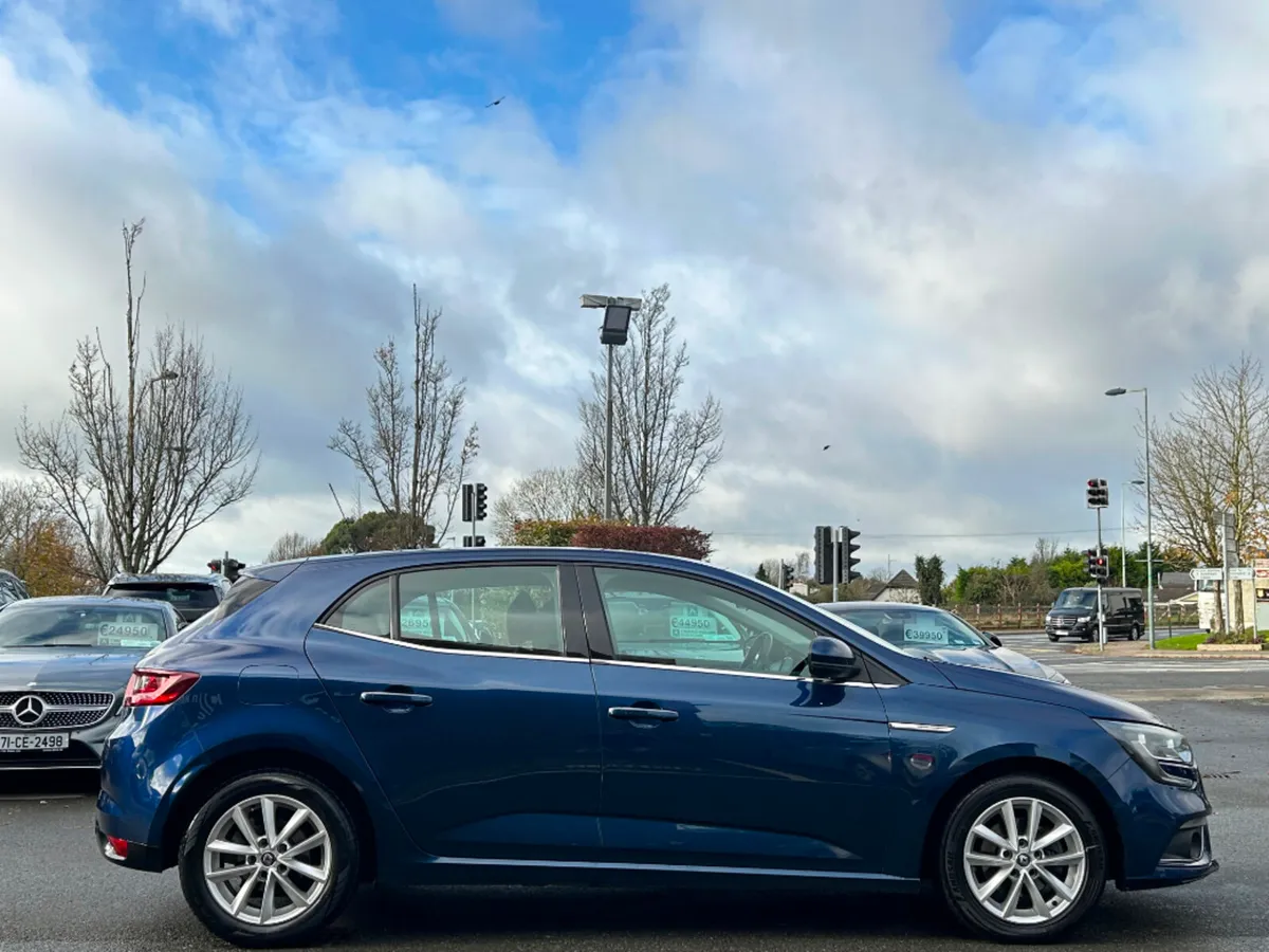 Renault Megane DYNAMIQUE NAV 1.5DCI 5DR *HIGH SPEC - Image 4