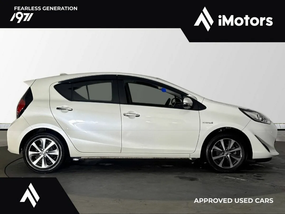 Toyota Aqua HYBRID AUTOMATIC - Image 2