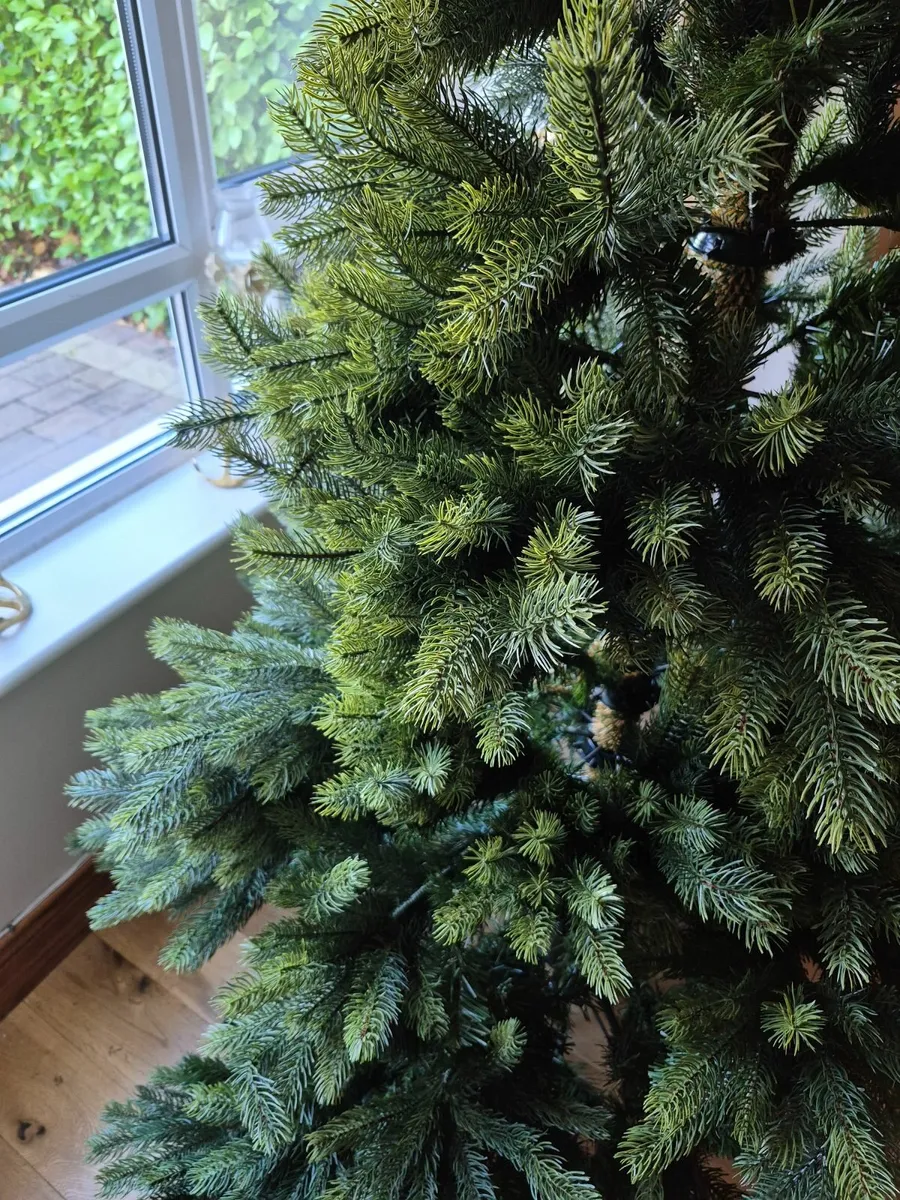 Christmas tree  ( Artificial Spruce) - Image 2