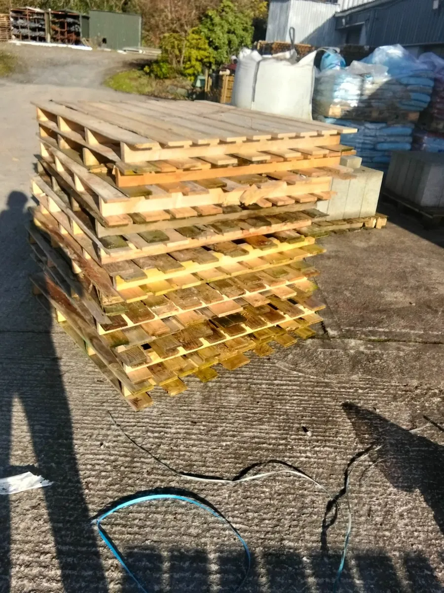 Wood pallets - Image 2