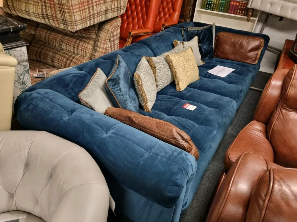 Alexander and James 4 seater