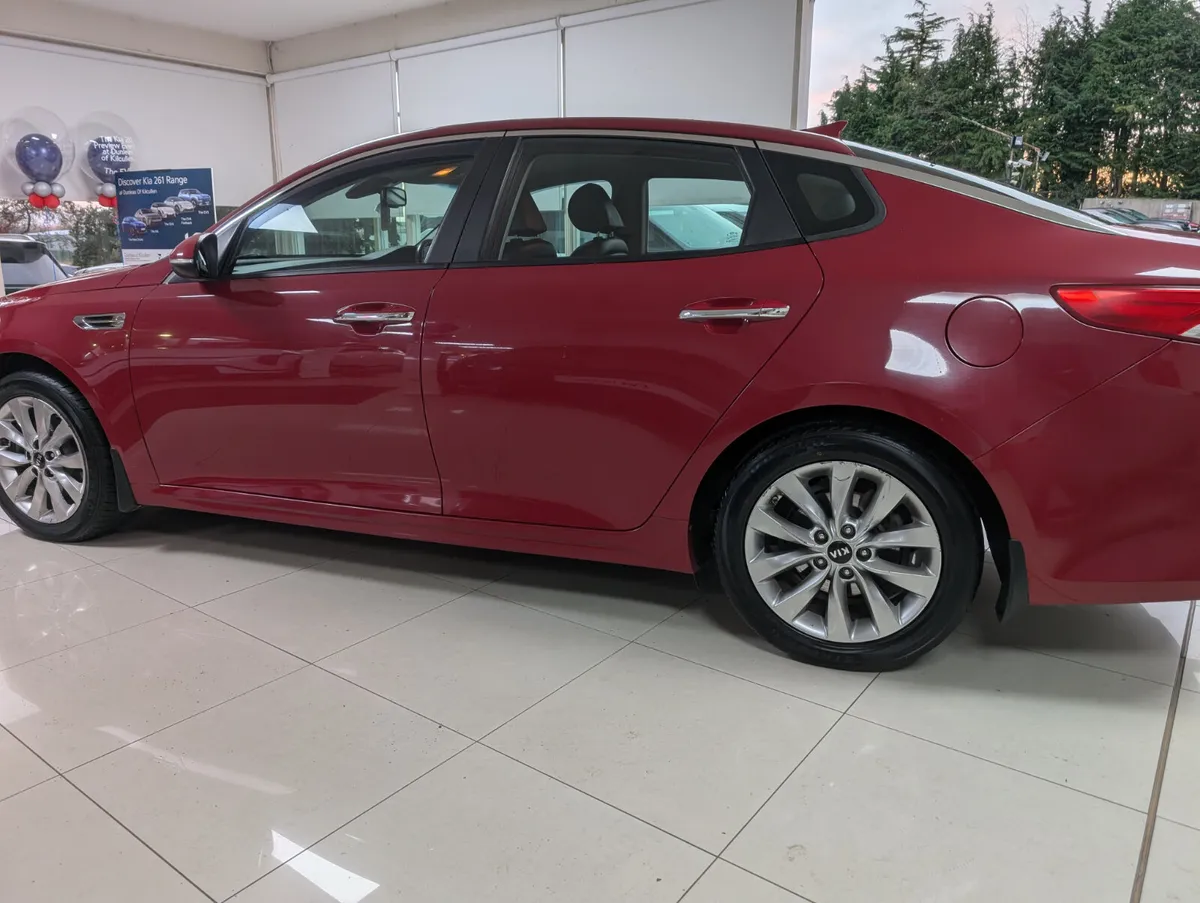 2017 Kia Optima EX - Image 2