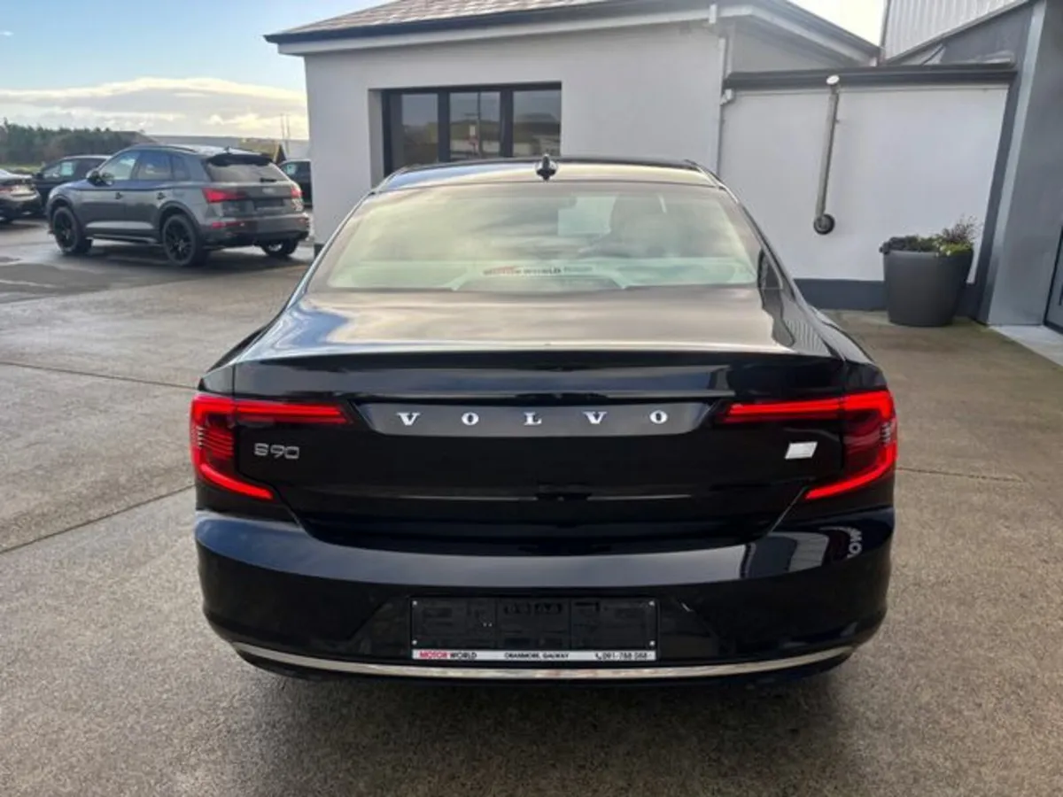 Volvo S90 RECHARGE T8 INSCRIPTION AWD - Image 3