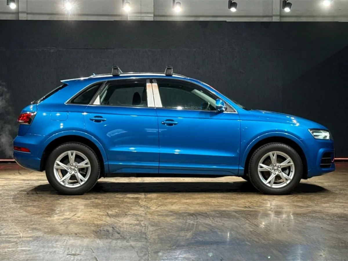 Audi Q3 SPORT CONVENIENCE PACKAGE - FACTORY ALLOYS - Image 2