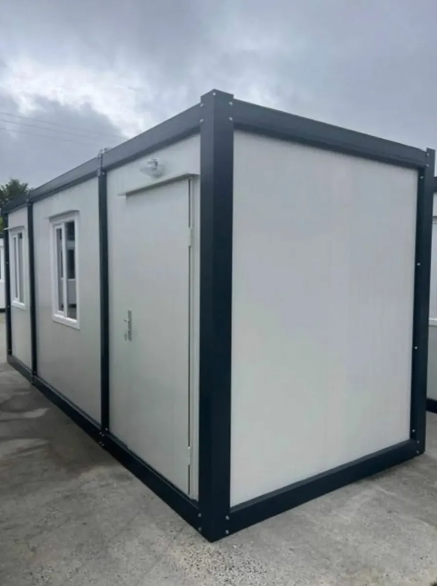 Portable Office 20ft x 8ft - Image 1