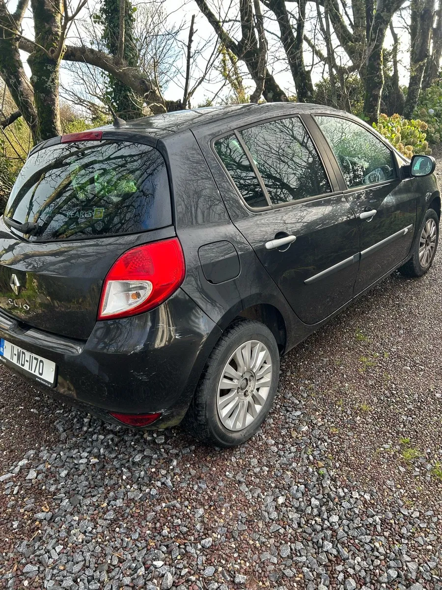 Renault Clio - Image 2