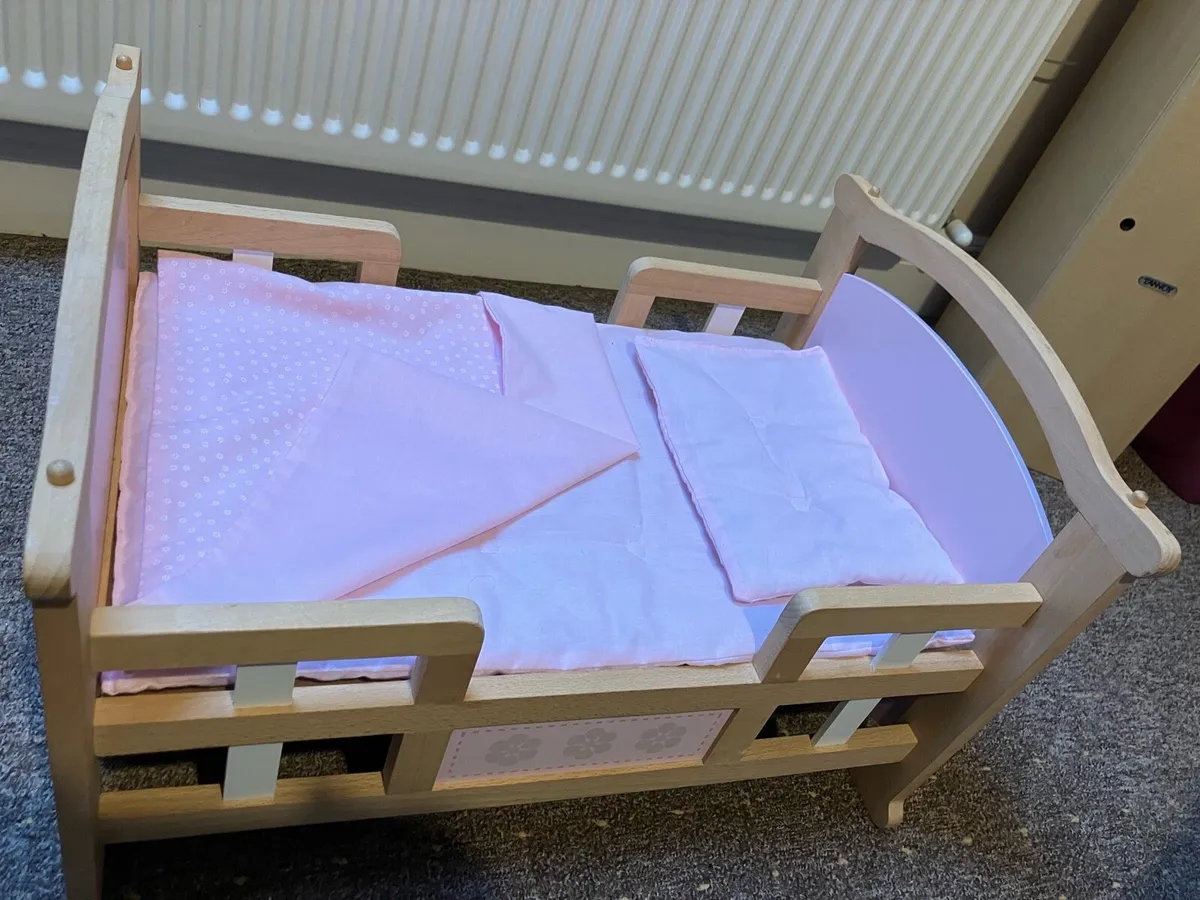 Doll’s Cot - Image 3