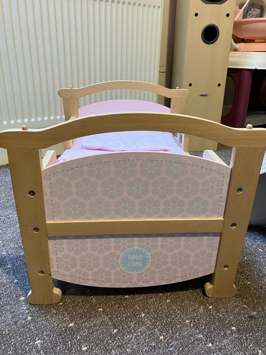 Doll’s Cot - Image 4