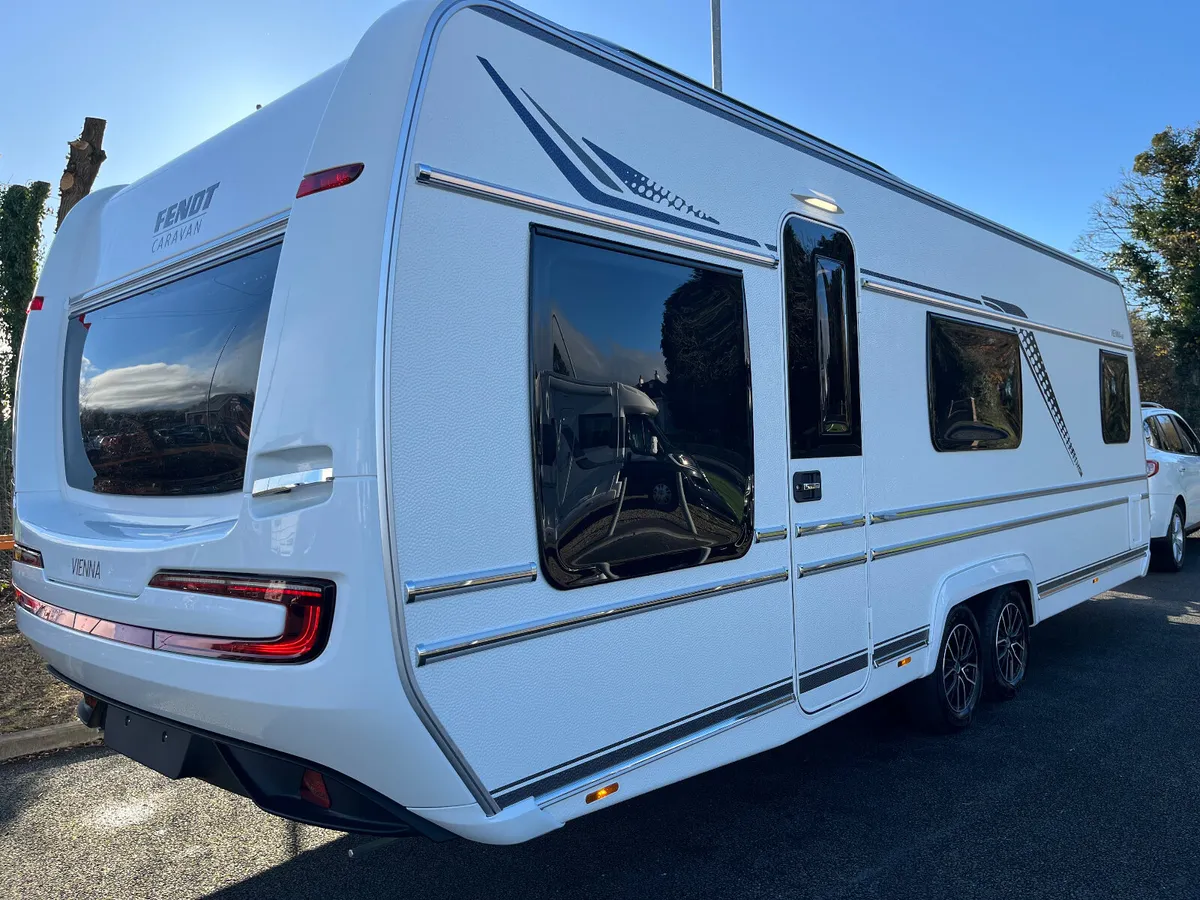 NEW 2026 FENDT VIENNA 650/700 LUXURY CARAVAN - Image 4