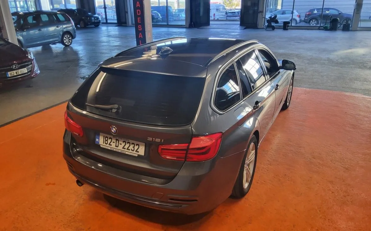 BMW 3-Series 318i Sport Auto - Image 3