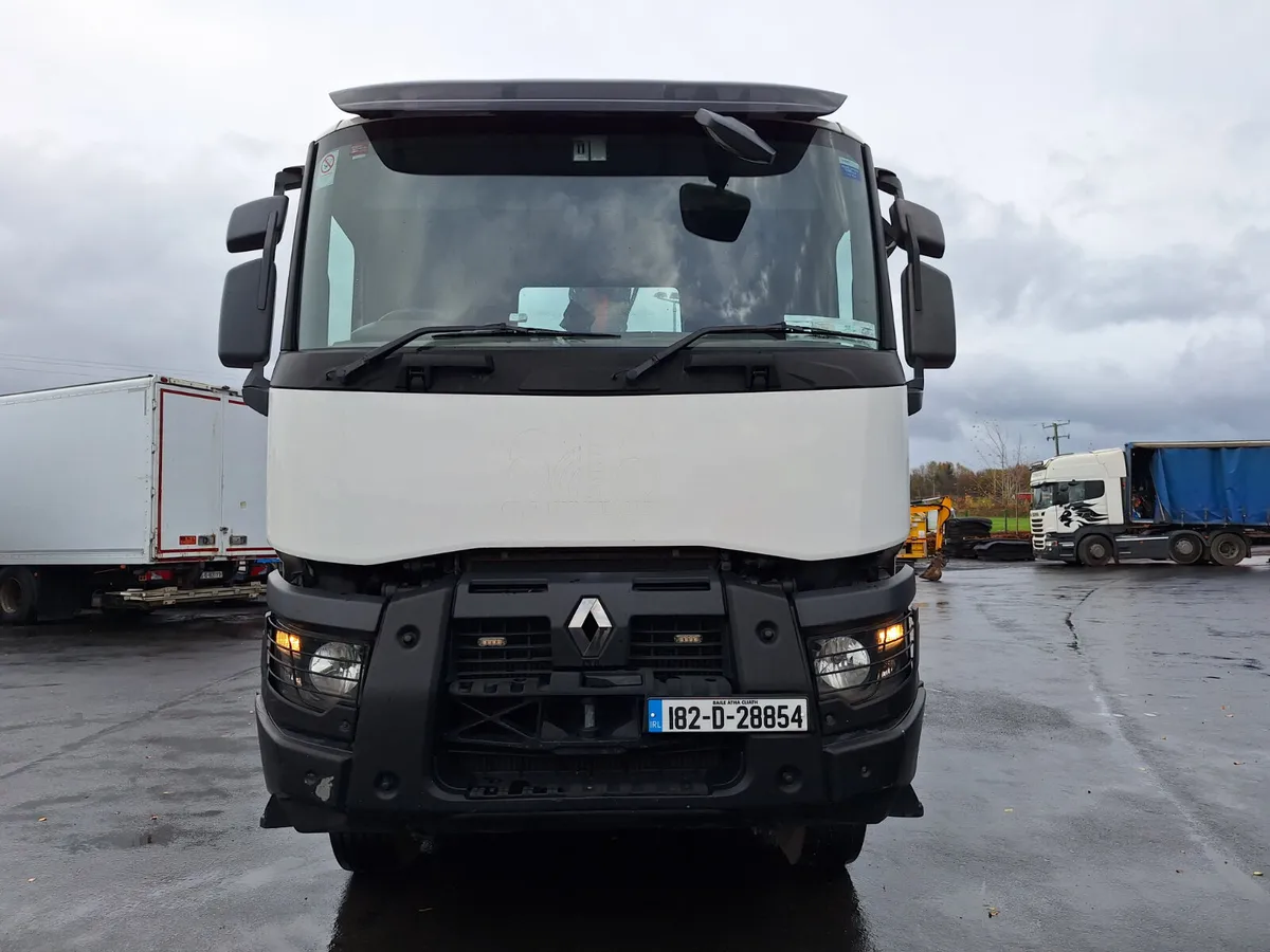 2018 Renault Premium Truck For Auction - Image 2