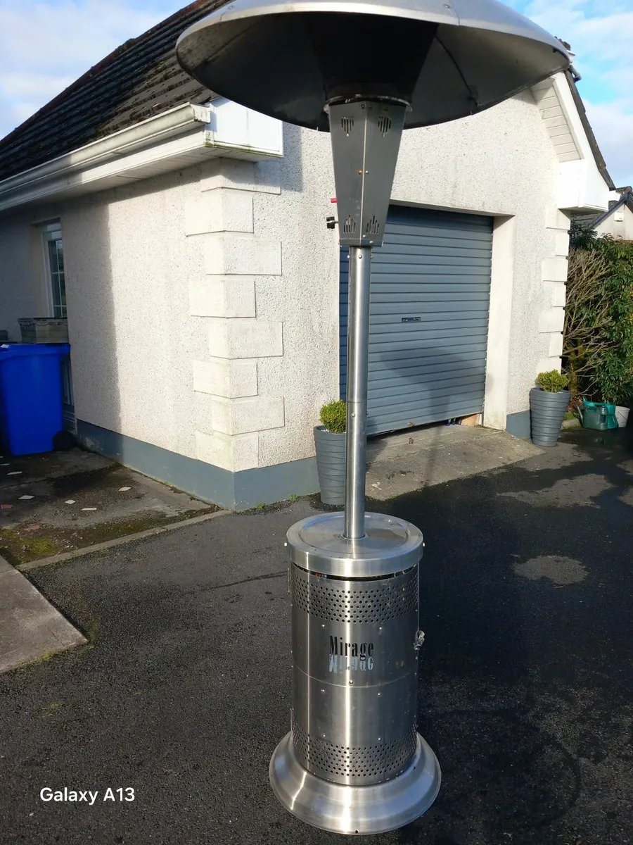 Gas patio heater - Image 1