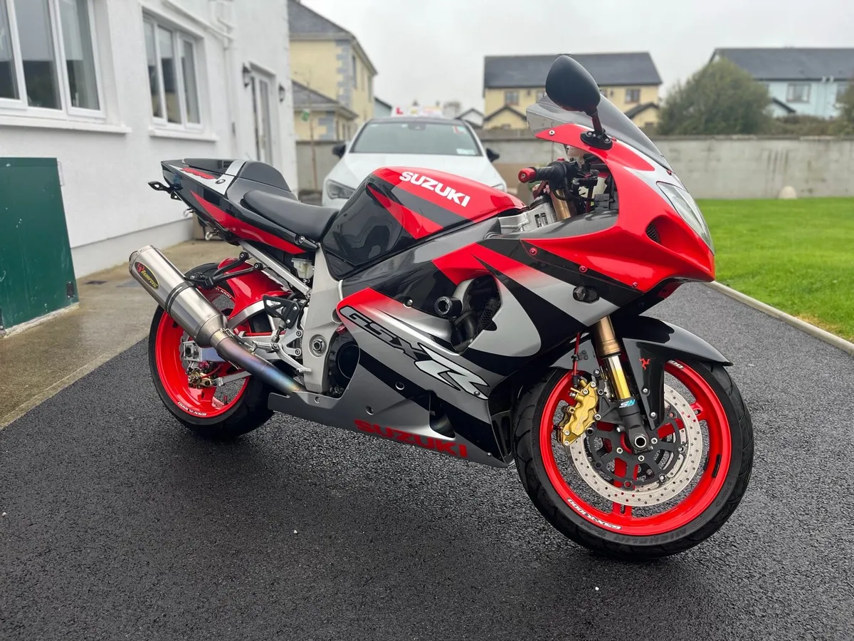 Suzuki GSX-R1000 K2 - Image 1