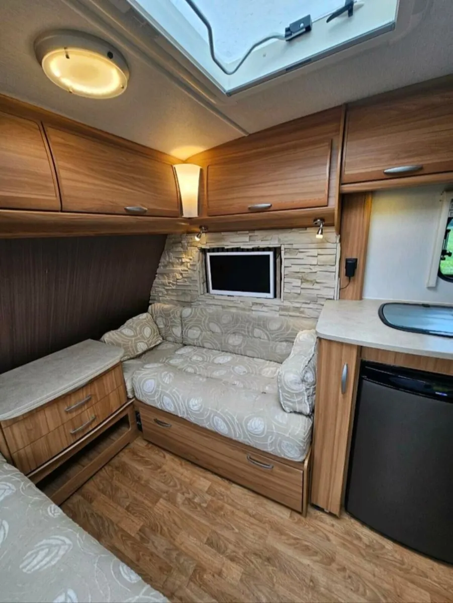 Caravan Media Walls - Image 2