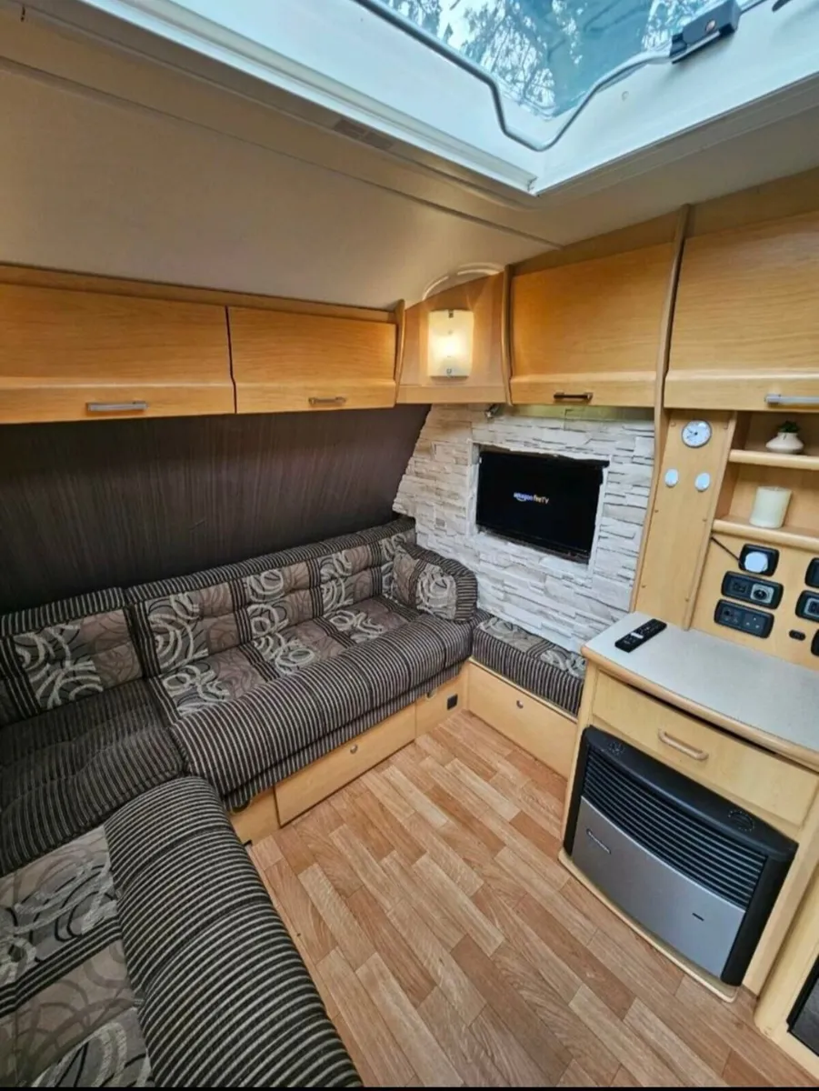 Caravan Media Walls - Image 3