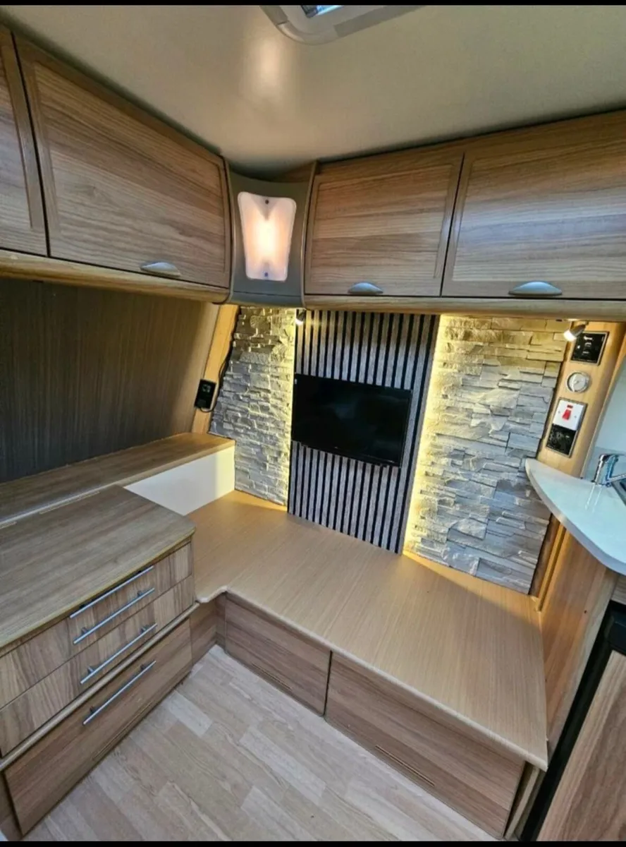 Caravan Media Walls - Image 4