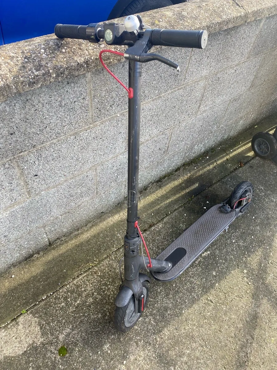 Electric scooter - Image 1