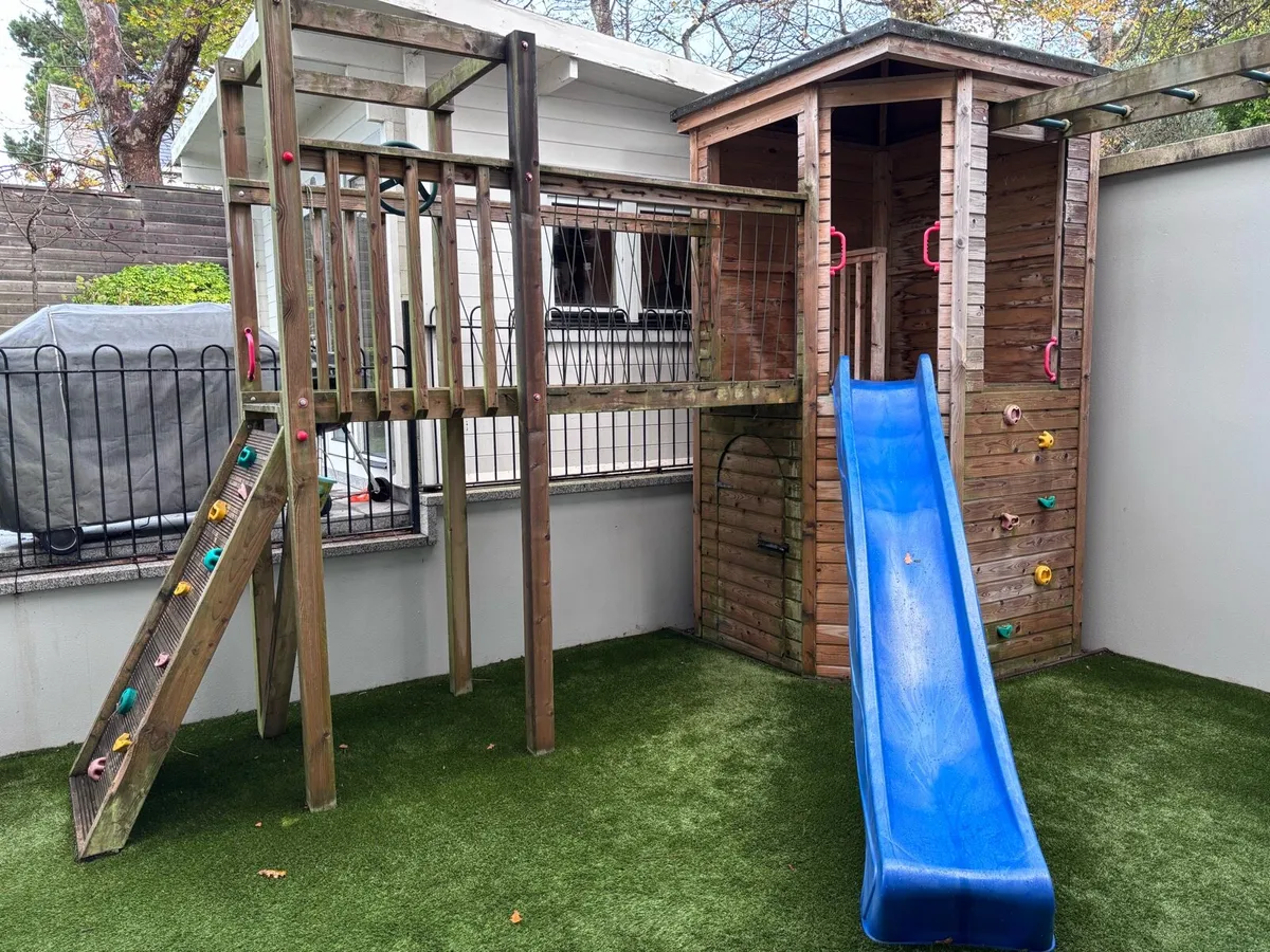 Kids Wooden Playhouse - Image 3