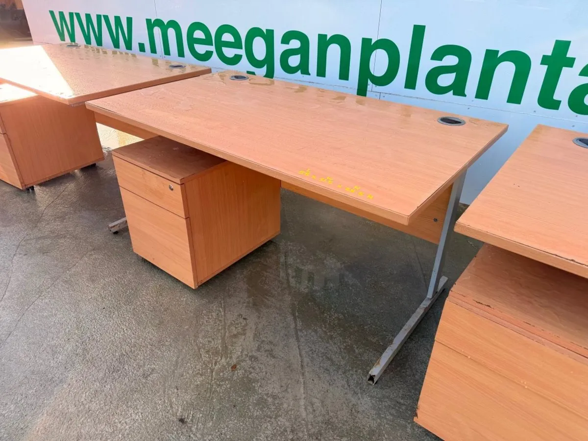 Office desk and draws - Image 2