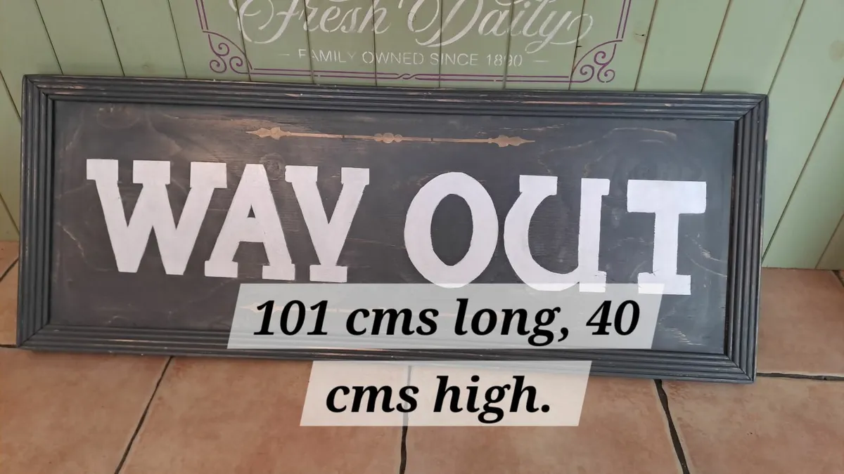 Large vintage style wooden way out sign - Image 3