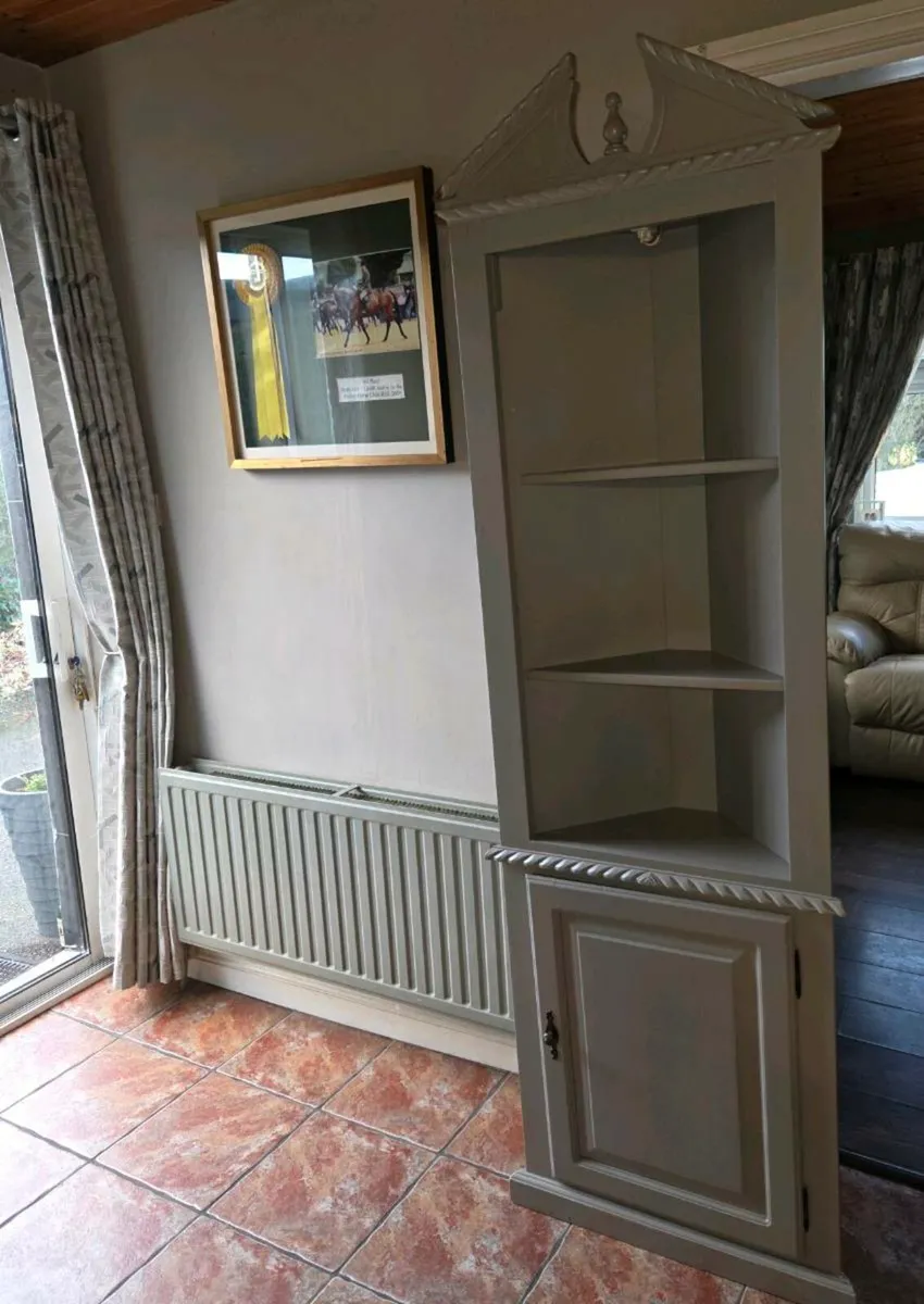 CORNER UNIT. - Image 1