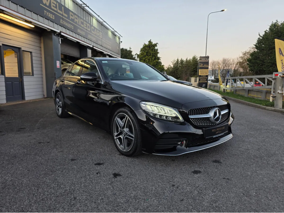 Mercedes-Benz C-Class 200 D AUTO 4DR - Image 1
