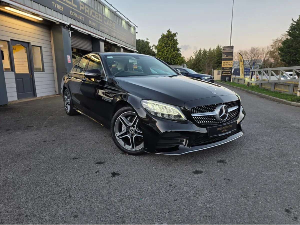 Mercedes-Benz C-Class 200 D AUTO 4DR - Image 4