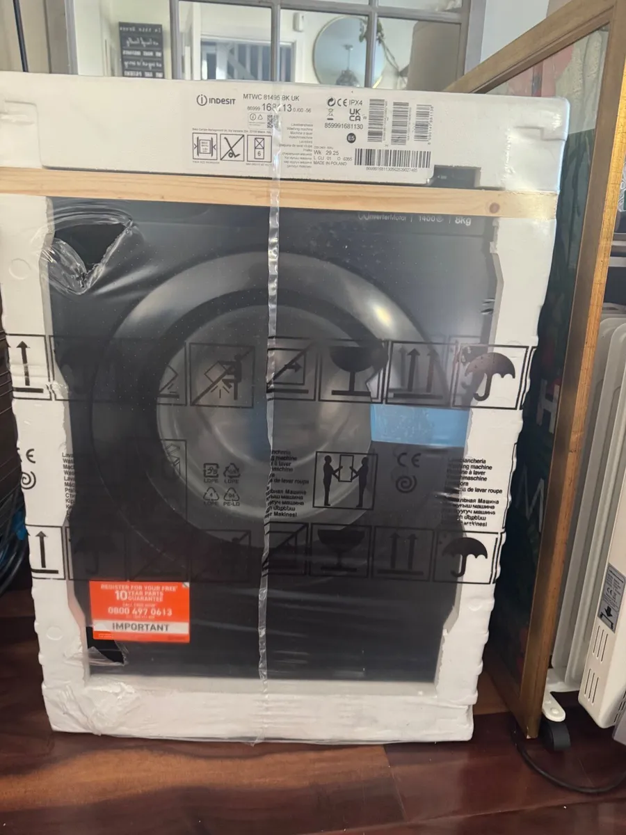 Indesit MyTime 8kg 1400rpm Washing Machine - Black - Image 2