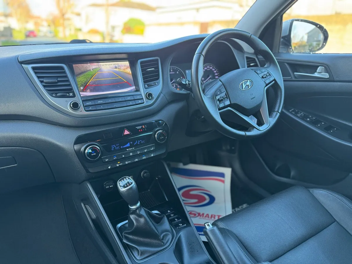 Hyundai Tucson Executive 1.7 116BHP High Spec - Image 4