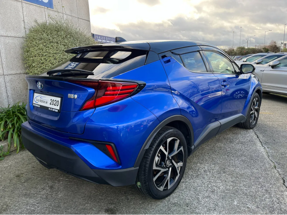 Toyota C-HR SOL AUTOMATIC HYBRID 1.8 PETROL //HALF - Image 4
