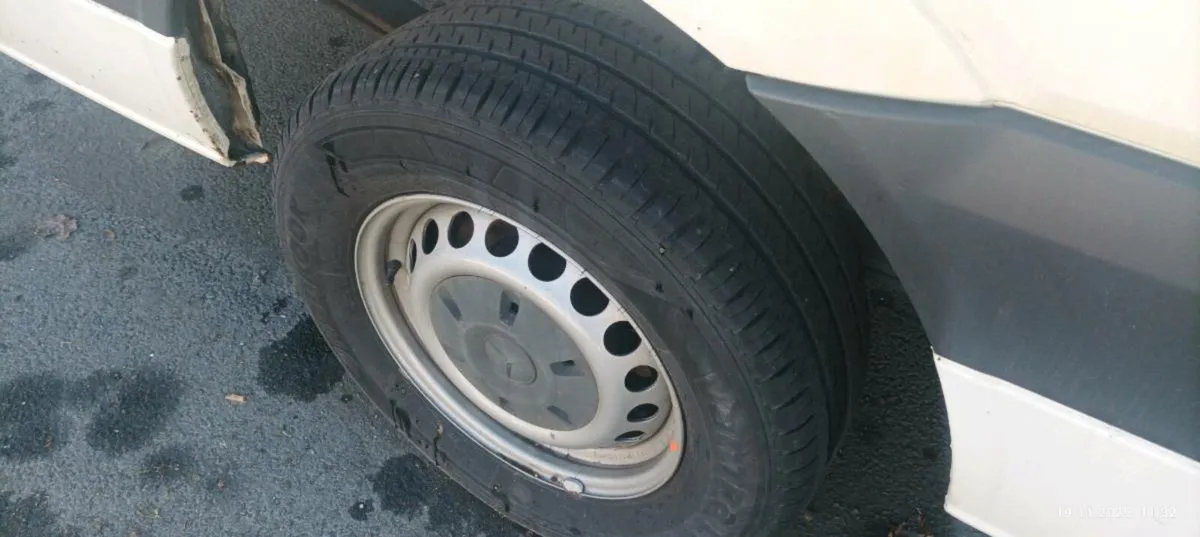 2017 Mercedes Sprinter 314 - Image 2