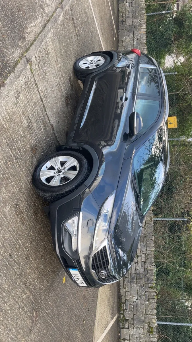 2011 Kia Sportage - Image 1