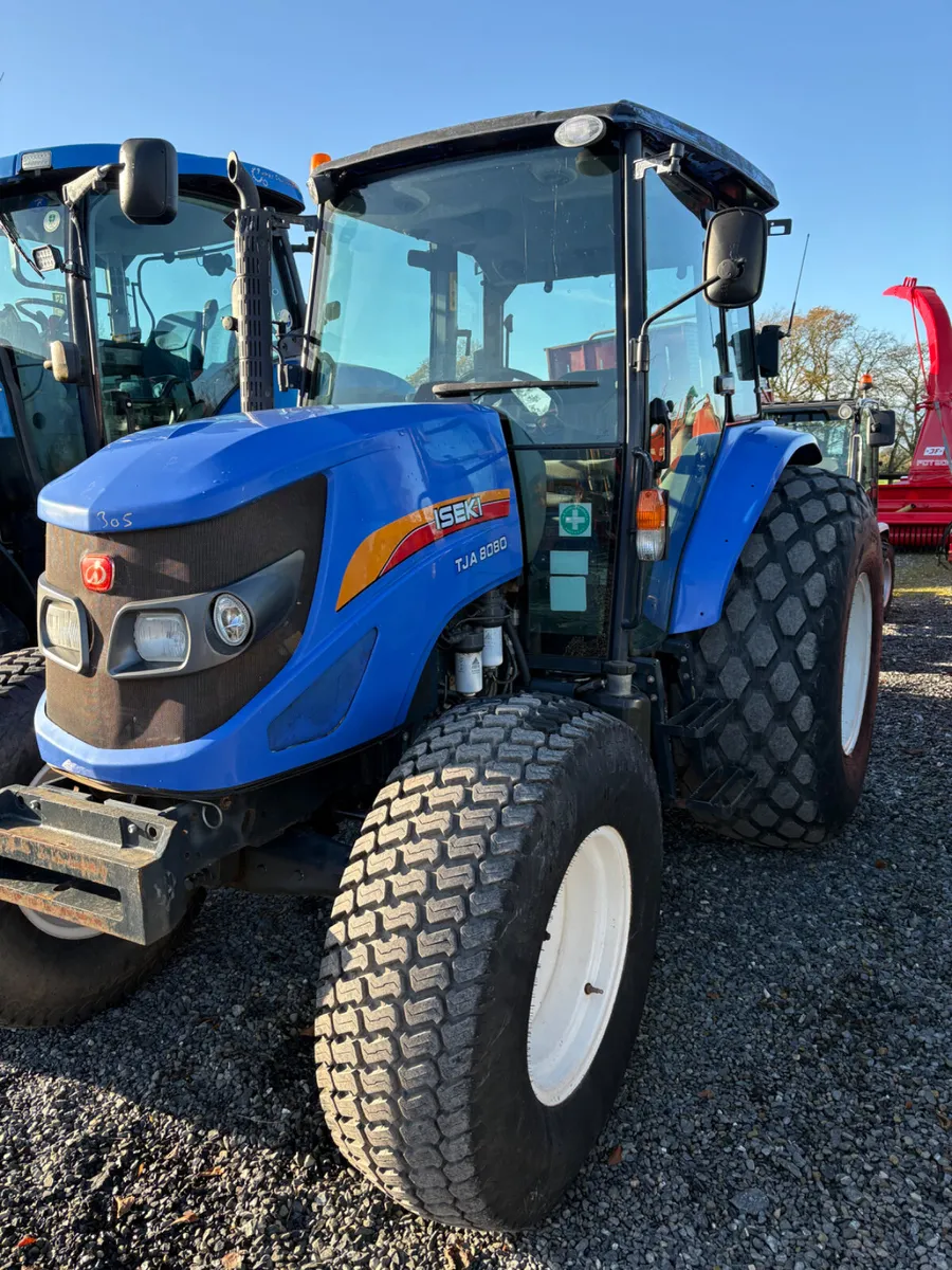 Iseki TJA8080 Tractor - Image 2