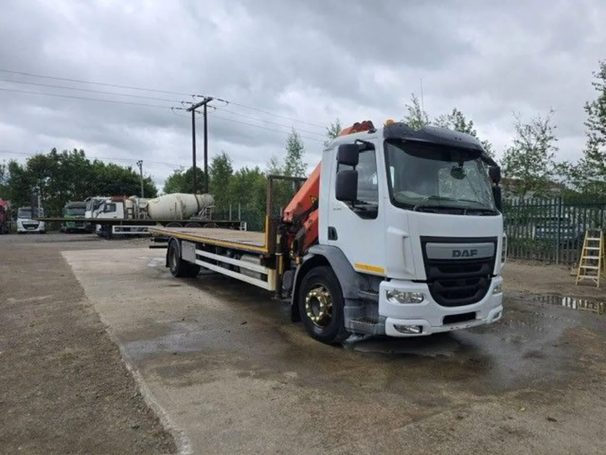 2016 DAF LF250 4x2 18T Flatbed - Image 1