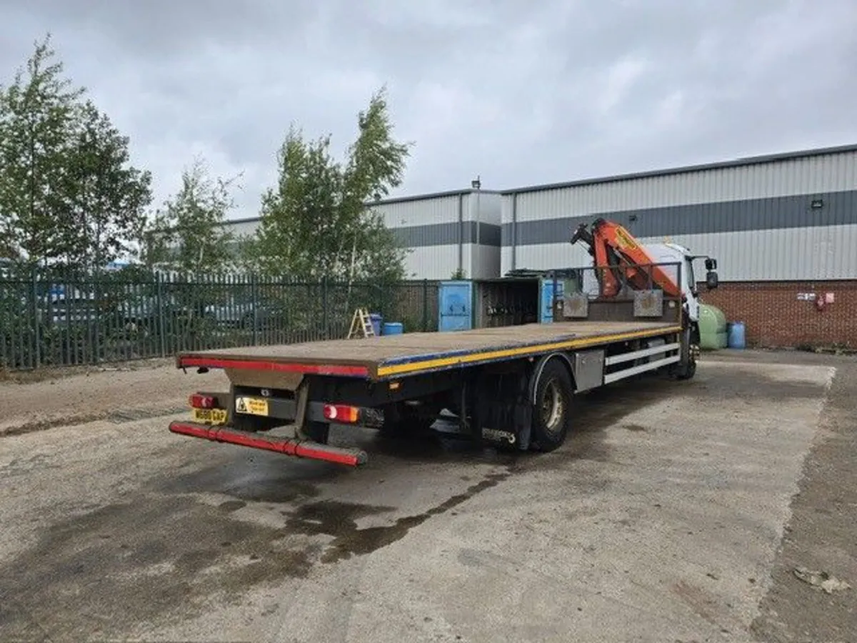 2016 DAF LF250 4x2 18T Flatbed - Image 2