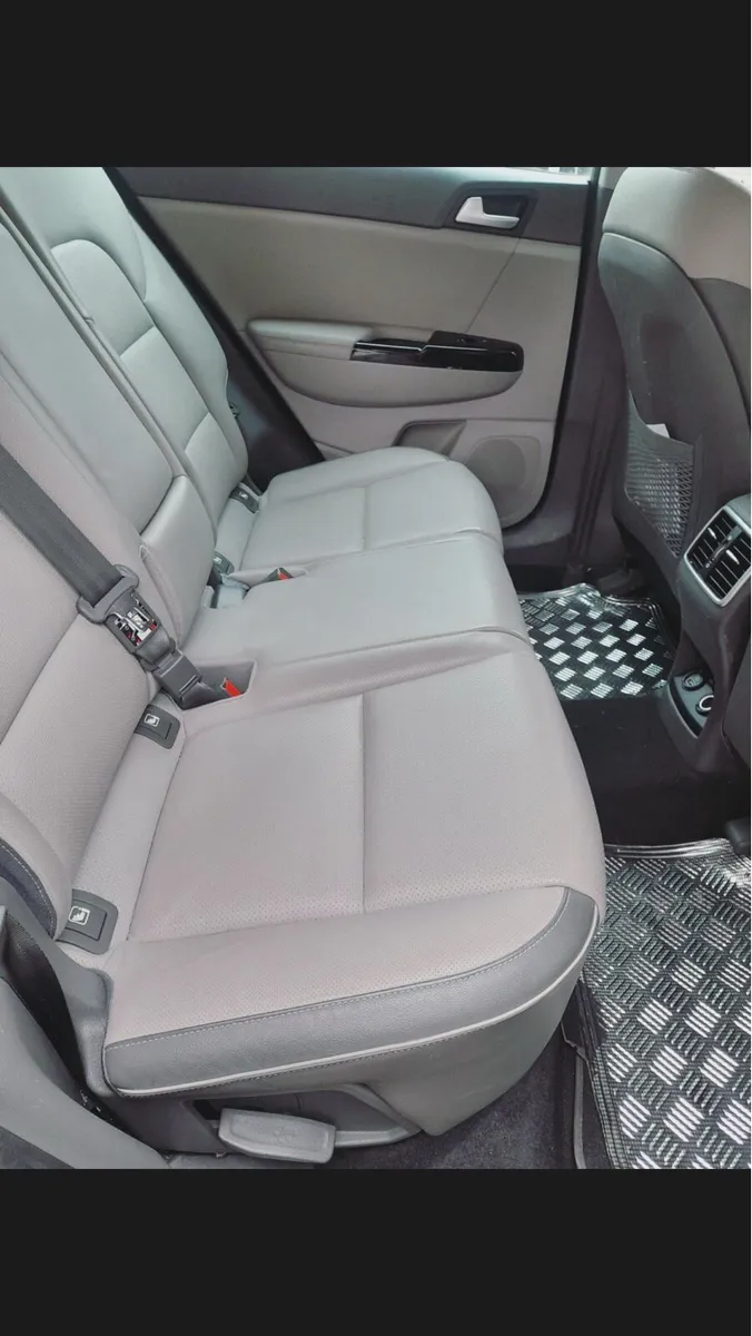 2017 Kia Sportage 1.7 CDRi EXL - Image 2