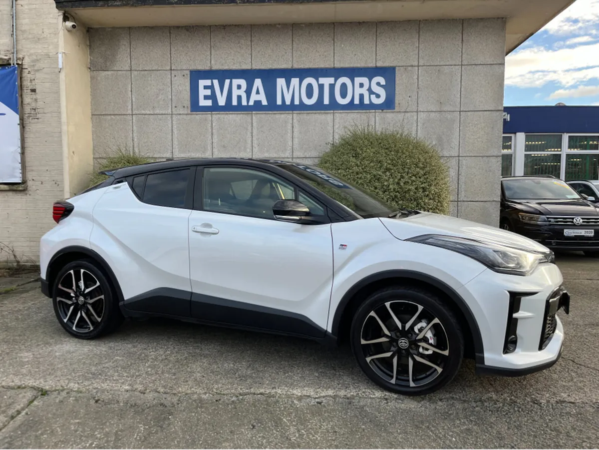 Toyota C-HR GR AUTOMATIC HYBRID 1.8 PETROL //HALF - Image 3