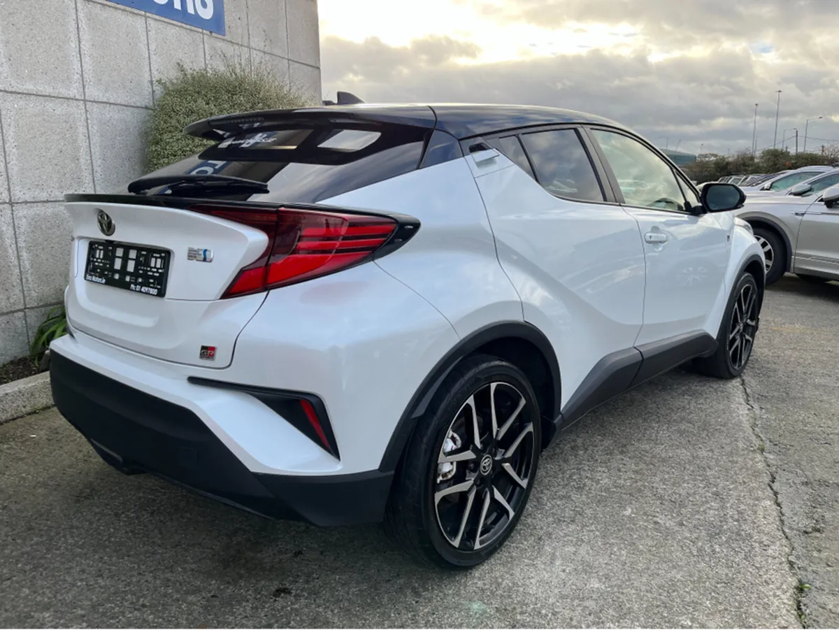 Toyota C-HR GR AUTOMATIC HYBRID 1.8 PETROL //HALF - Image 4
