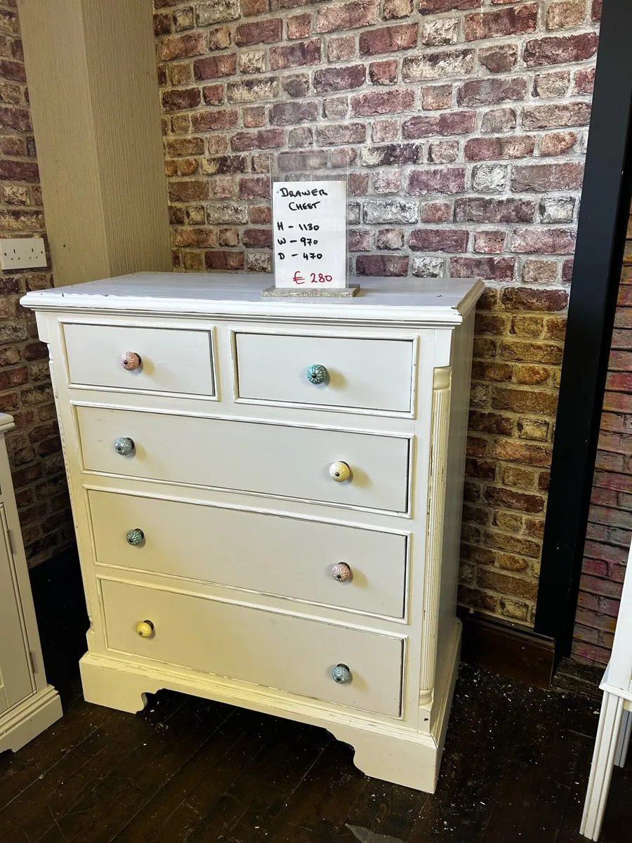 Showroom units to clear - Image 3