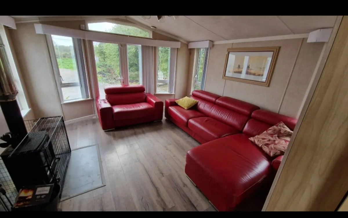 Immaculate Willerby Vogue Mobile home - Image 3