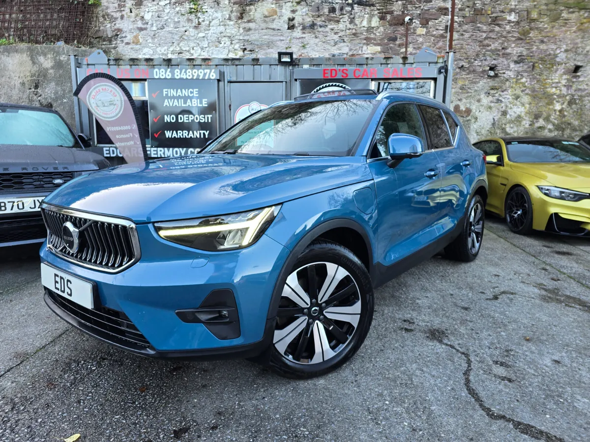 Volvo XC40 T5 Recharge Ultimate Dark BIG SPEC 2022 - Image 4