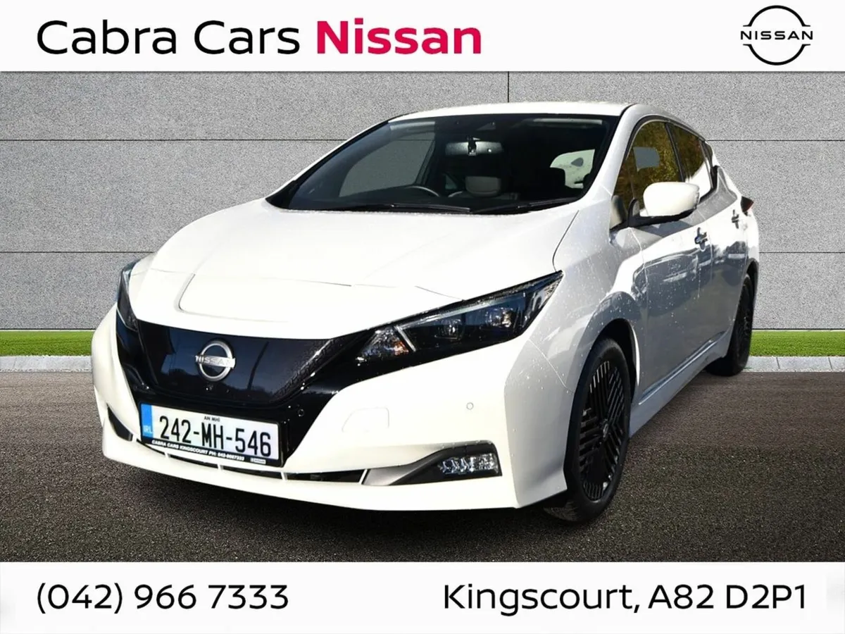 Nissan Leaf Tekna. Only 6,000kms. 242 reg. 40kw - Image 3