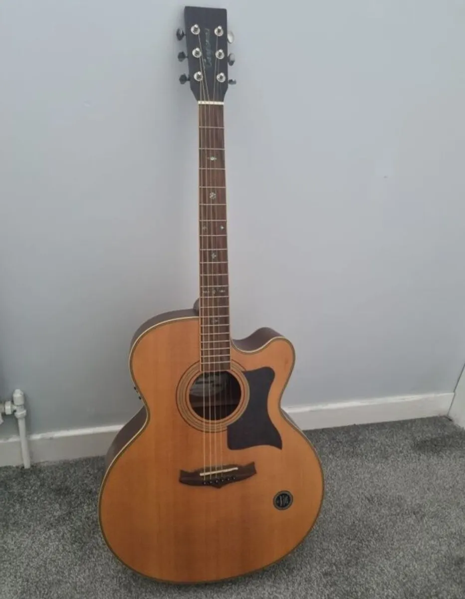 Guitar 🎸 - Image 2