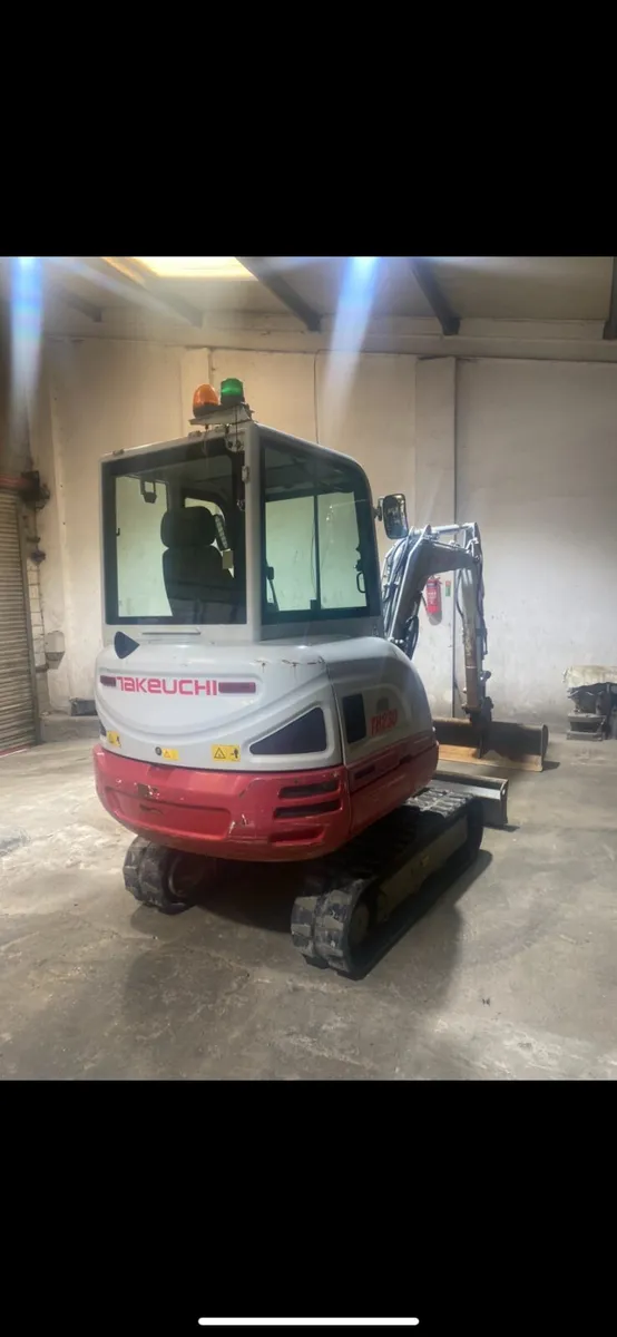2019 Takeuchi TB230 - Image 3