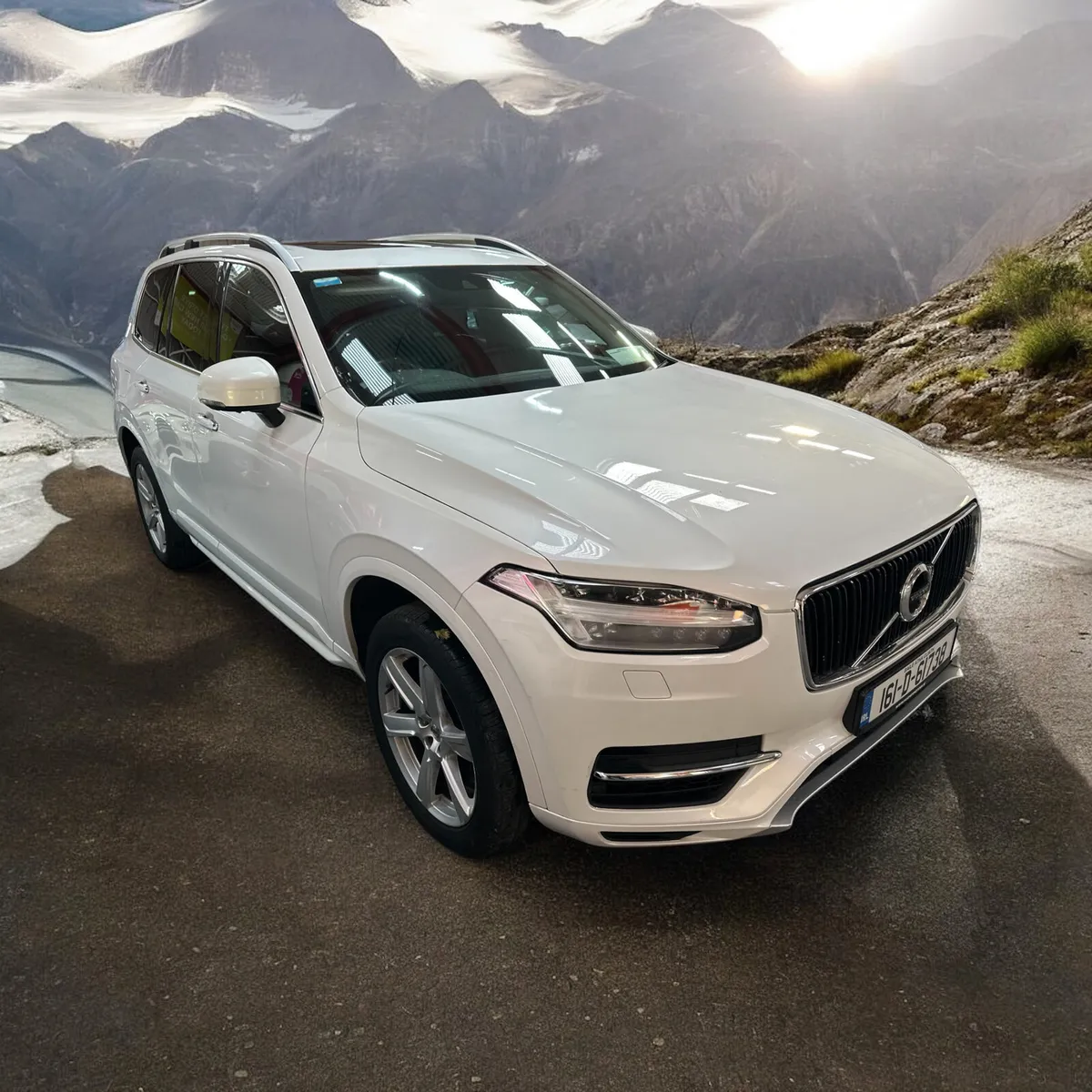 2016 Volvo XC90 2.0 T8 400PS HYBRID MOM 7-SeatAuto - Image 1