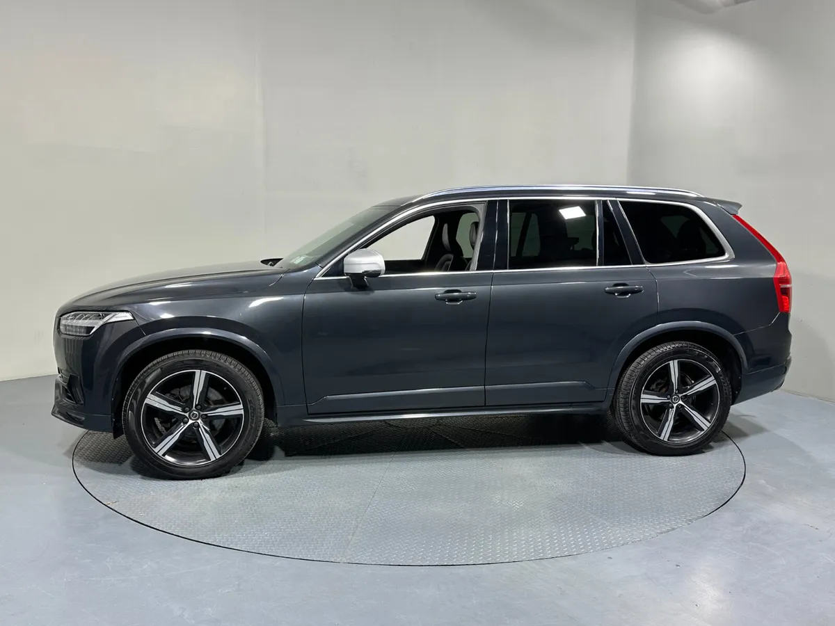 Volvo XC90 D5 2.0 R Design PP AWD 191 - Image 4