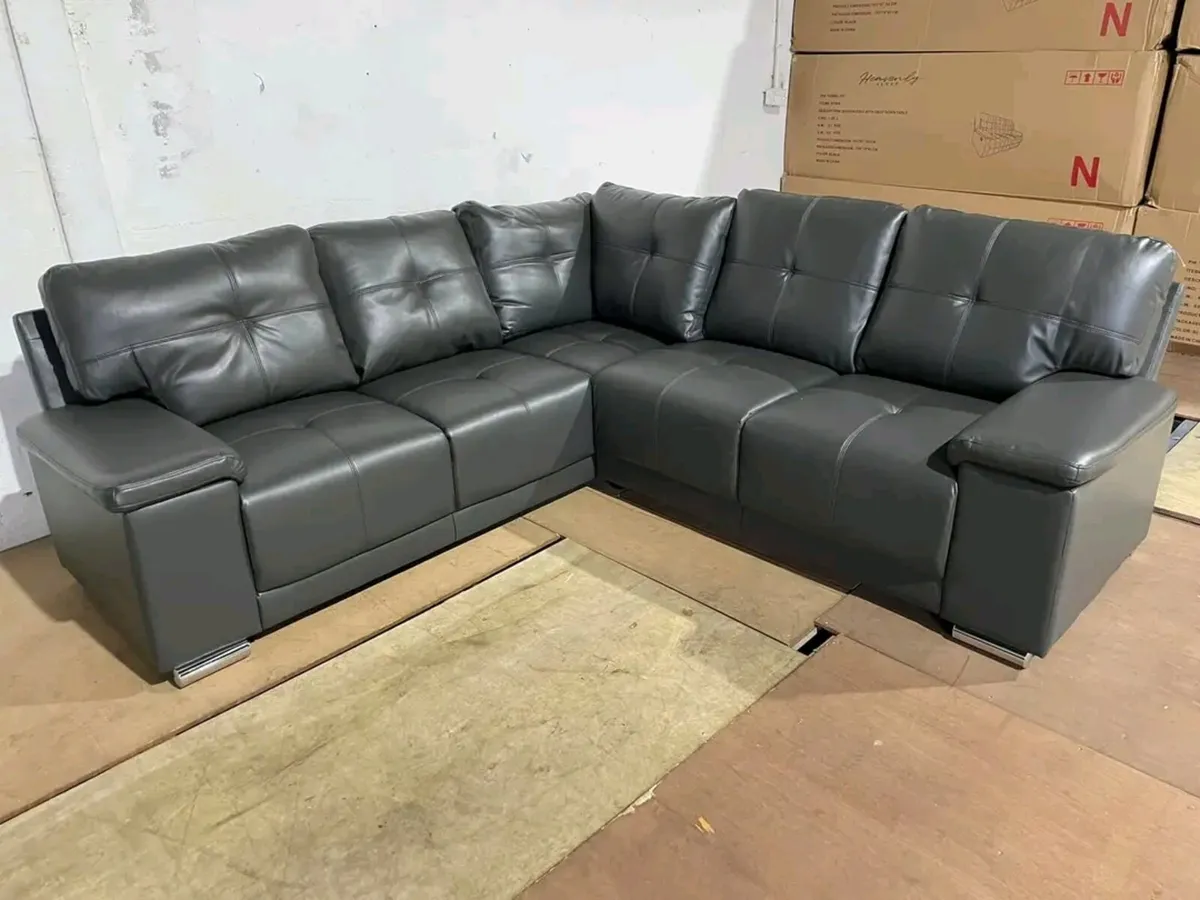 Hanson Leather Fullback Cushions Sofa Set - Image 1