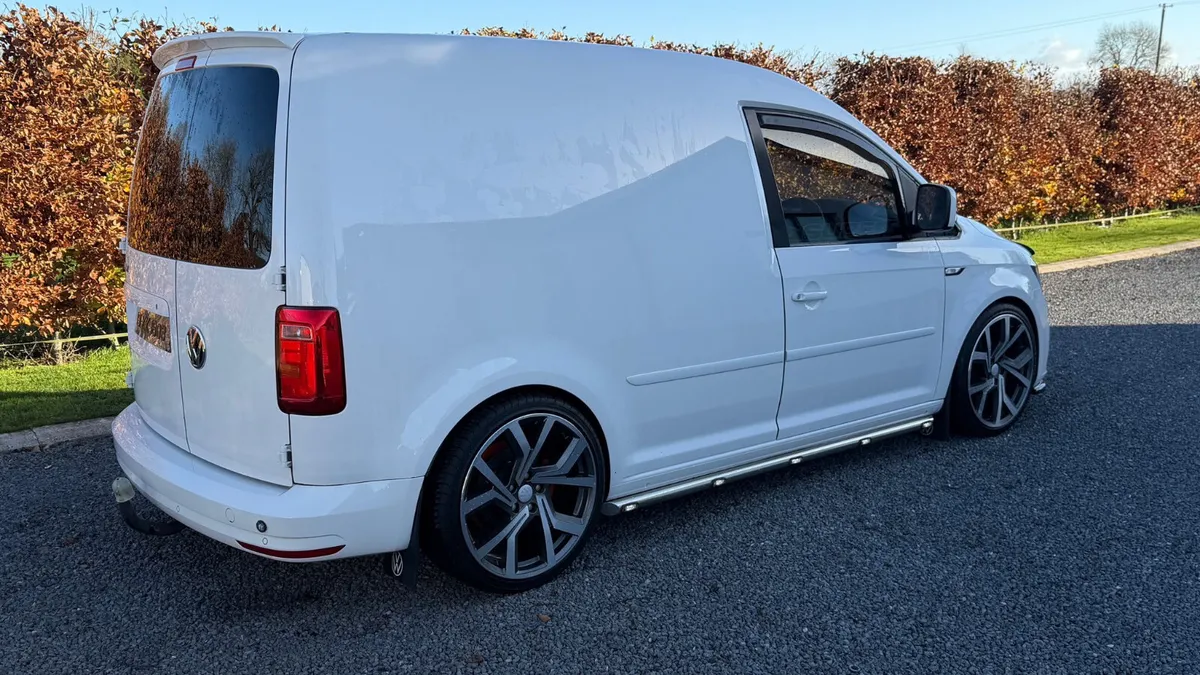 2019 Volkswagen Caddy Highline 150 Bhp - Image 3