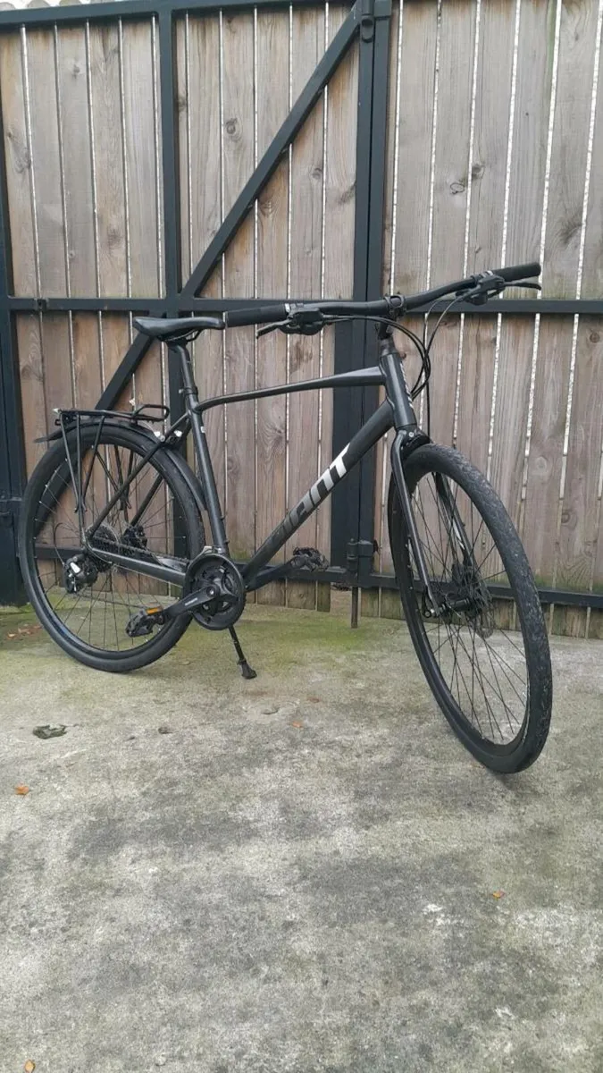 GIANT ESCAPE HYBRID - Image 2